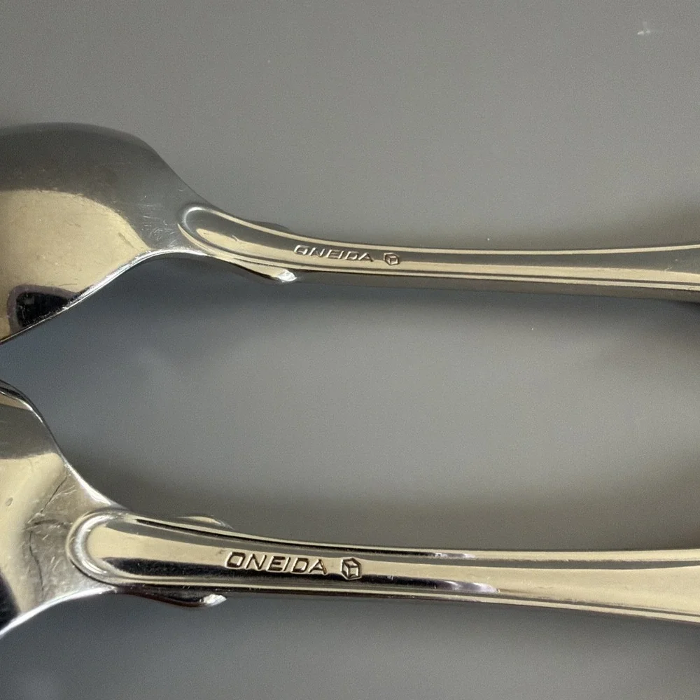 Set of 2 Oneida 